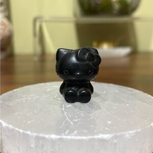 Black obsidian hello kitty carving